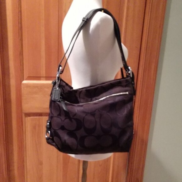 Coach Shoulder Bag Soho Jacquard Signature Duffle Black - Picture 1 of 15